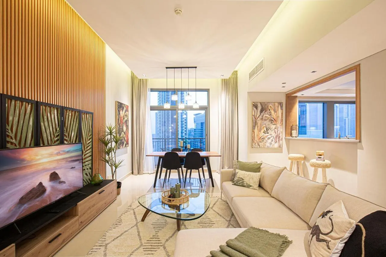 Luxury Oasis 2 Bed In Downtown 7 Mins To Dubai Mall Apartment