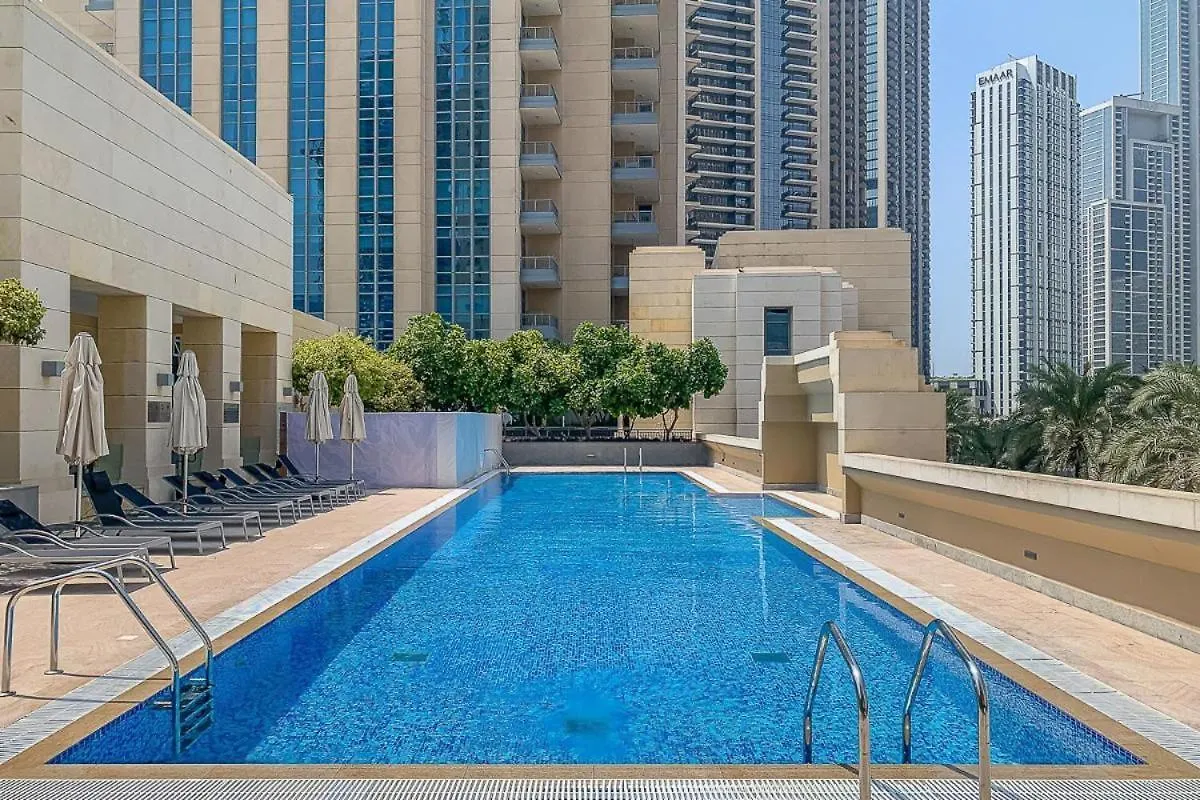 Luxury Oasis 2 Bed In Downtown 7 Mins To Dubai Mall Apartment